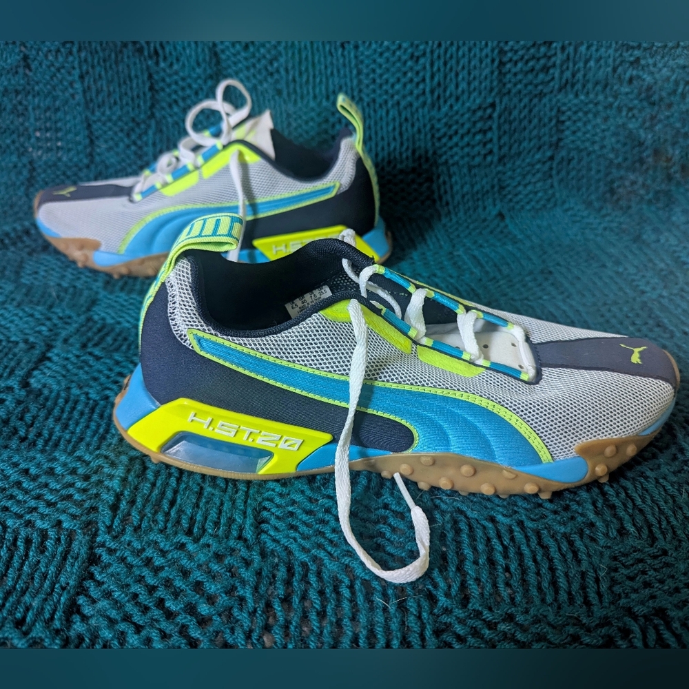 H.ST.20 Puma Road Running Shoes